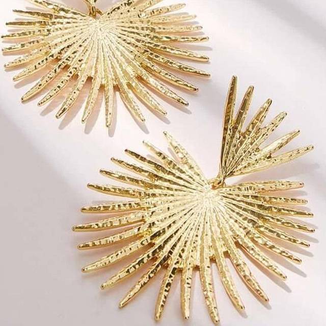 SHEIN 1pair Personality Western Style Vintage Exaggerated Heart Shaped Fan Tassel Earrings For Women, Suitable For Daily Wear, Party, And Festival Gifts Val