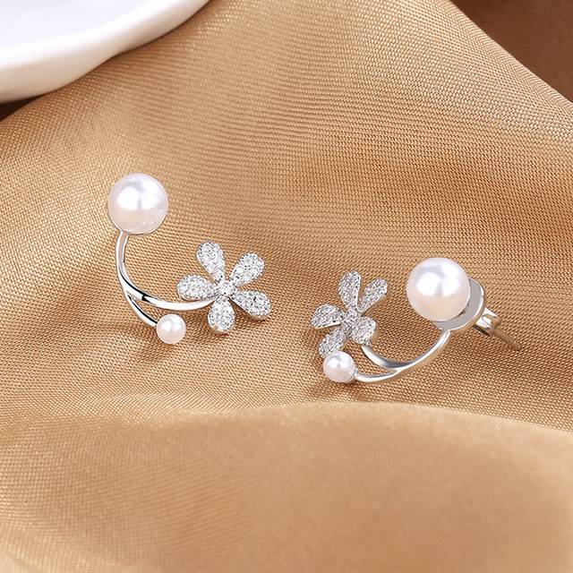 SHEIN 1pair Fashionable Silver-Plated Front Back Earrings With Faux Pearl & Flower, Fish Tail And Leaf Design Valentines,Mom,Mother,Mother&#39;s Day,Gift