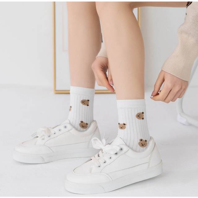 SHEIN Cartoon Bear Pattern Crew Socks