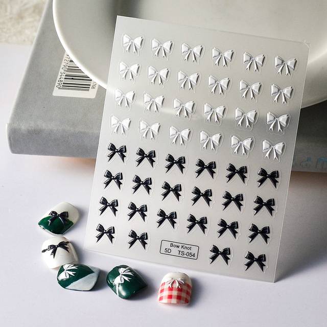 SHEIN 1sheet 5D Bow Pattern Nail Art Sticker Nail Stickers DIY