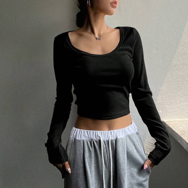 DAZY Solid Scoop Neck Crop Tee
