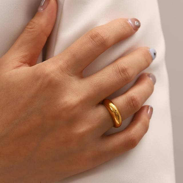 SHEIN 1pc Classic Minimalist 18k Gold Plated Stainless Steel Finger Ring Women Waterproof Stacked Worn Alone Party Gift