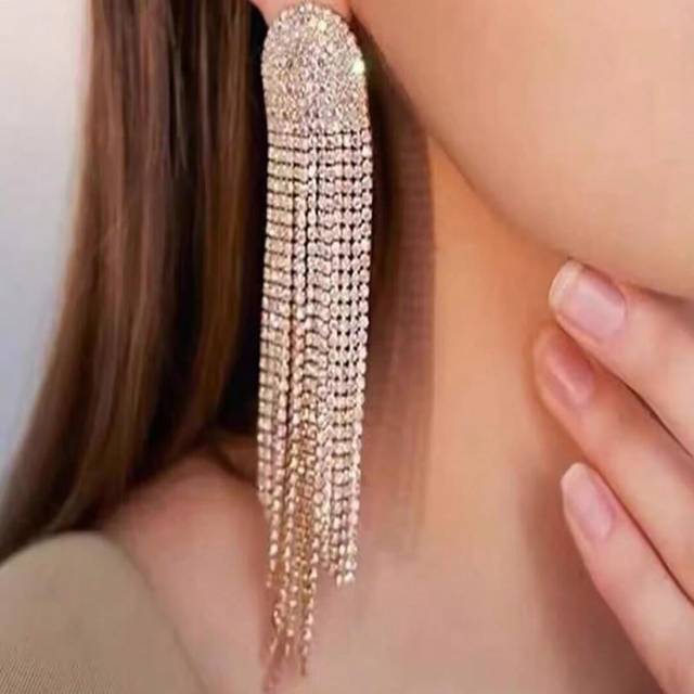 SHEIN Bridal Wedding Party Hyper Flashy Chain & Water Drop Shaped Rhinestone Earrings