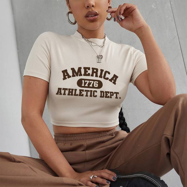 SHEIN Letter Graphic Ribbed Knit Crop Tee