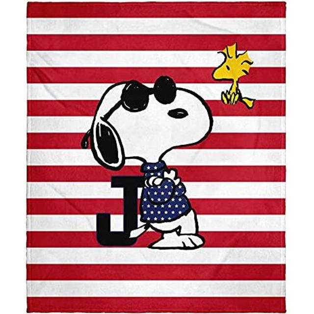 INTIMO Peanuts Joe cool Snoopy Woodstock Flag Plush Fleece Throw Blanket Wall Scroll