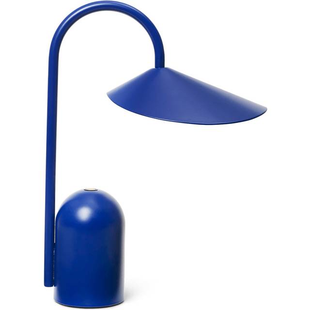 Ferm Living - Arum Portable Table Lamp with Battery - hellblau/pulverbeschichtet/BxHxT 14,5x30x21cm/220-240V/3W/240lm/2700K/CRI >90/dimmbar/mit USB Ka - bright blue (30.0 x 14.5 x 21.0cm)