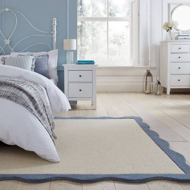 Bonnie Scallop Wool Rug - Blue