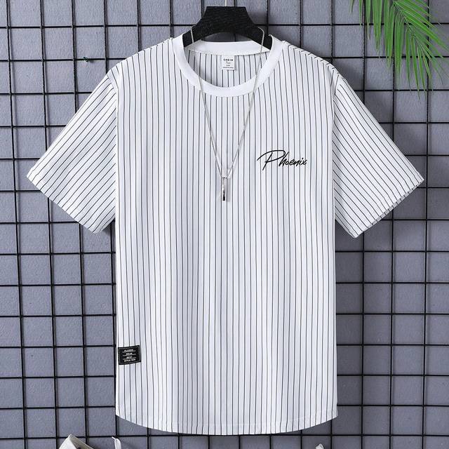 SHEIN Teen Boy&#39;s Vertical Stripe Short Sleeve T-Shirt