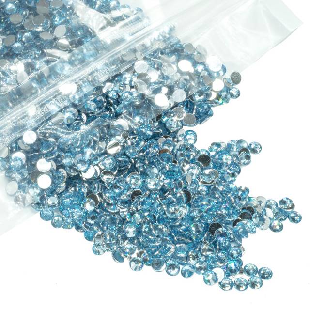 qiipii 3000PCS 5mm Crystal Light Blue Resin Rhinestones for Crafts Sky Blue Flatback Rhinestones Bulk SS20 Non-Hotfix Stones Diamonds Crystals Gems fo