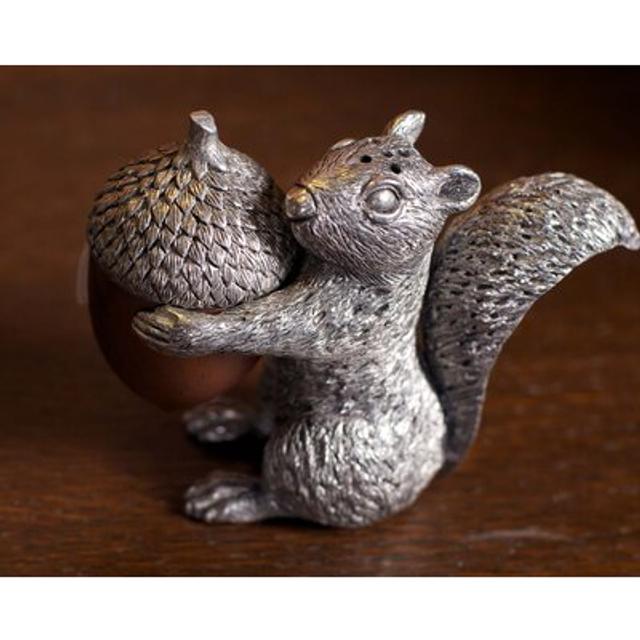 Vagabond House Pewter Squirrel with Wood Acorn Salt and Pepper Shaker Set Fall Harvest Tableware 3 inch Tall