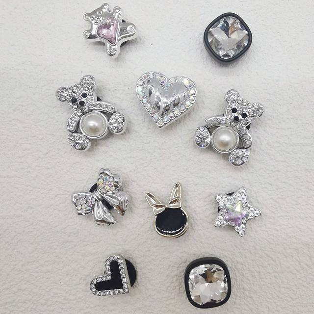 SHEIN 10PCS Luxury ABS Rhinestone Bear Jewelry Shoe Charms Buckle Decorations DIY Bling Clog Pins Accessories Ornaments Decor Fit Women Adult Garden Hole Sh
