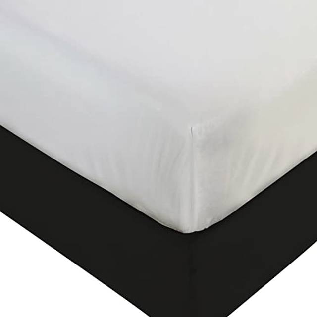 Plastic Mattress Protector Full  Fitted Sheet Style  Waterproof Vinyl Mattress Cover  Heavy Duty Breathable  Bed Wetting and Sp