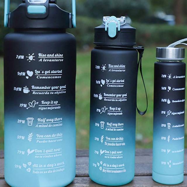 1 st. 2L Eller 800ml Eller 300ml Stor Kapacitet Blå Gradient PC Vattenflaska , Idrott Och Fitness Bärbar Halmkopp , För Hem Och Resa Utomhus Bruk - Svart och blå gradient (300ml,800ml,2000ml,750ml)