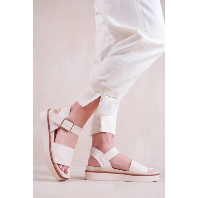 Where's That From Womens 'Phoenix' Extra Wide Fit Classic Flat Sandals With Strap And Buckle Detail - Cream - Size UK 4