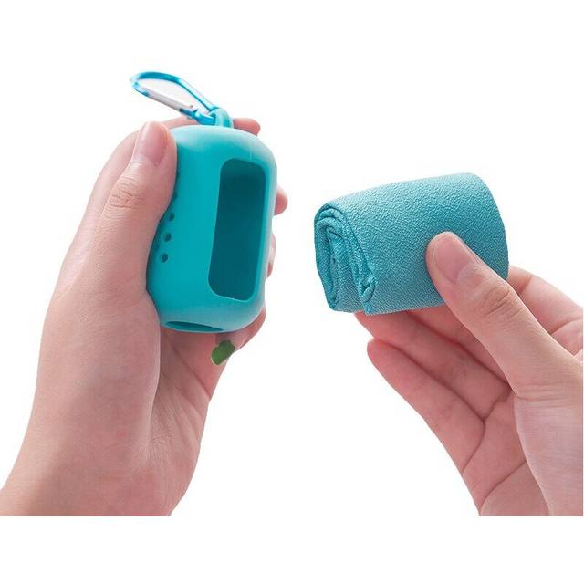 Quick Drying Cooling Microfiber Towel Instant Cooling Relief Sports Portable Yoga Gym Pilates Running Travel Towel Silicone Bag