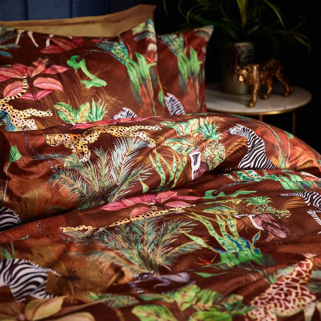 Acherman Rust Reversible Duvet Cover Set (200cm W x 200cm L)