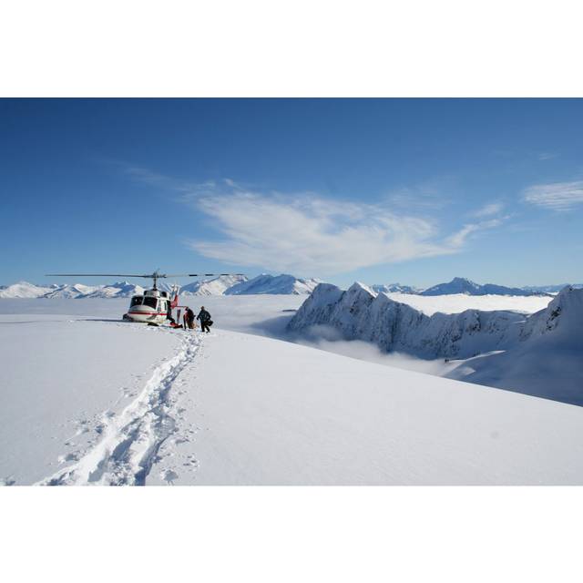 Heli-Skiing (81cm H x 122cm W x 3.8cm D)