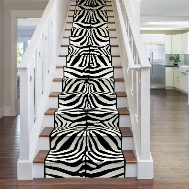 Barbosa Twist Pile Black/Off-white Stair Runner (Runner 870cm x 70cm)