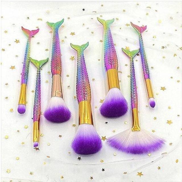 Good looking Mermaid-themed makeup brush Loose Powder Blush Eyeshadow Lip Brush professional cosmetic brush Beauty tool Single