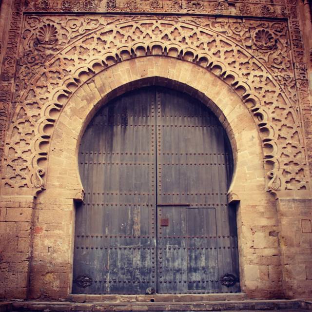 Tung Choi Moroccan Door by Neja_5 - Wrapped Canvas Photograph (51cm H x 51cm W x 3.8cm D)