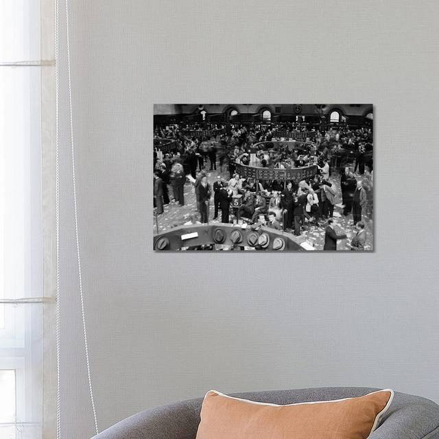 1940s Trading in Progress on Floor of New York Stock Exchange NYC USA - Wrapped Canvas Photograph (45.72cm H x 66.04cm W x3.81cm D)