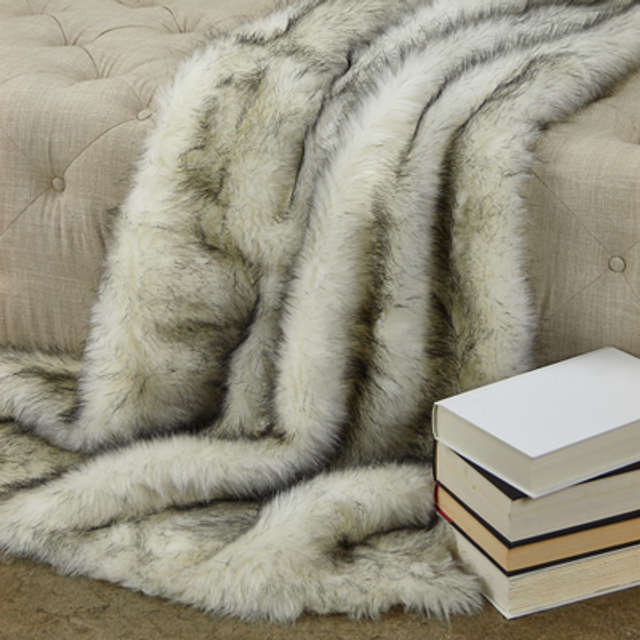 Plutus PBEZ1777-96x110T Polar Bear Faux Fur Luxury Throw Blanket, White & Black - Queen