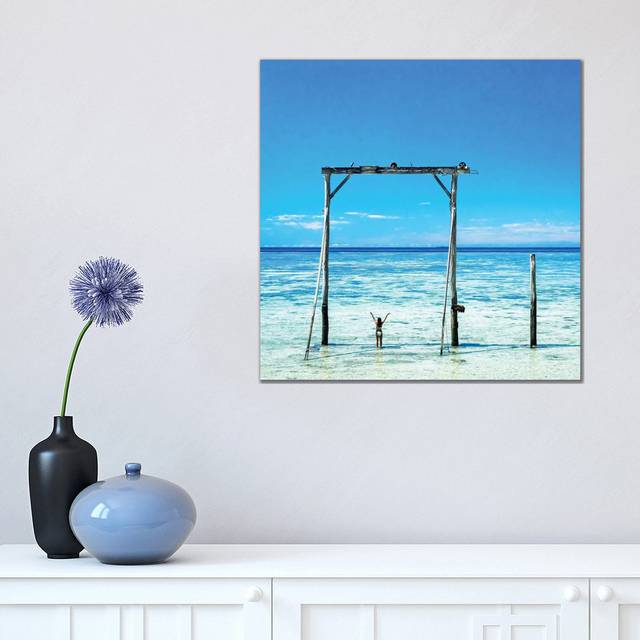 Excited Girl Great Barrier Reef Travel (45.72 cm H x 45.72 cm W)