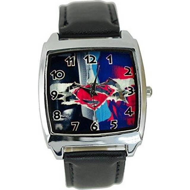 Batman V Superman Logo Quartz Watch with Analogue Display and Calf Grain Real Leather Strap Black