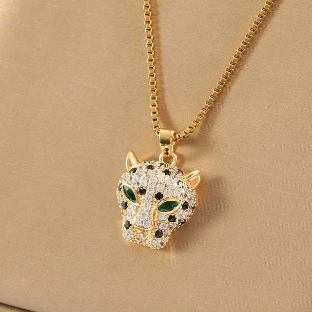 SHEIN 1pc Women&#39;s Fashionable Gold Plated Necklace With Leopard Head Pendant, Decorated With Dazzling Rhinestones, Suitable For Cross-Border Parties, Weddin