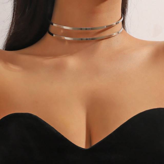 SHEIN 1pc Simple And Stylish Punk Metal Wire Choker Necklace With C-Shaped Cutout For Women&#39;s Daily Fashion Jewelry