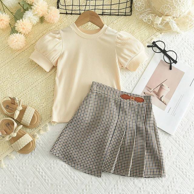 SHEIN Young Girl 2pcs/Set Hollow Striped Bubble Sleeve Top + Plaid Pleated Knee-Length Skirt Summer Outfits