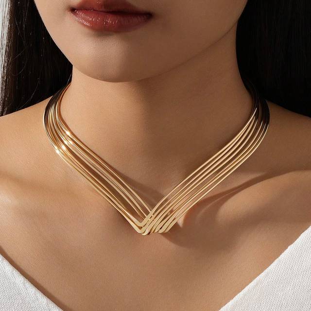 SHEIN 1pc Bohemian Style Fashion Metallic Multi-Layer Wire Design Women&#39;s Choker Necklace