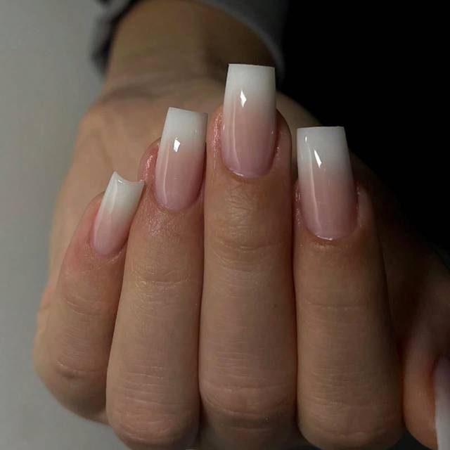 SHEIN 24 Pcs Of Short Square Press On Nails Cream Gradient All Simple Premium Fake Nails With 1 Piece Of Jelly Glue And 1 File Strip Nail Supplies