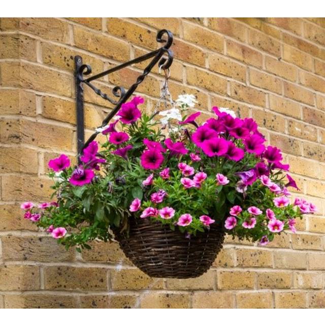 12 inch Hanging Basket Natural Woven Willow Basket With Liner & Chain