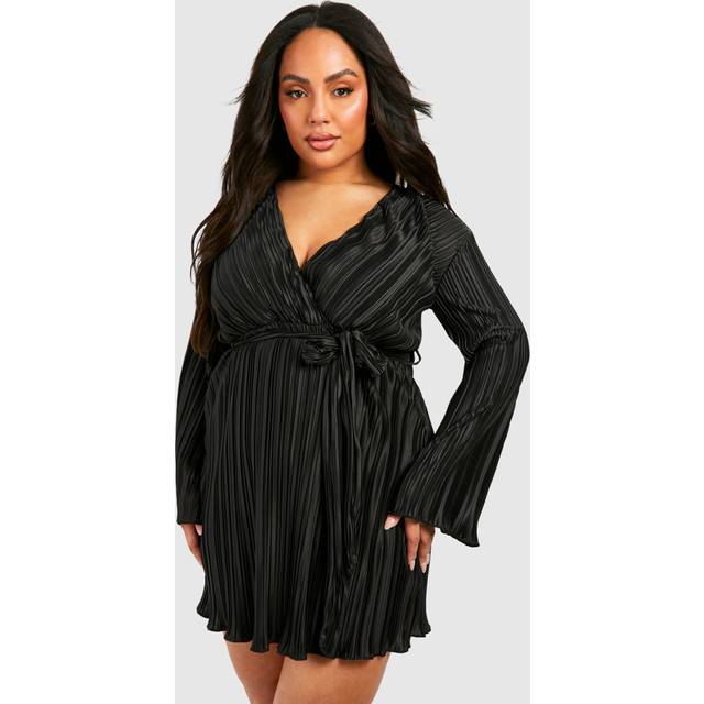Womens Plus Wide Plisse Flared Sleeve Skater Dress - Black - 28, Black