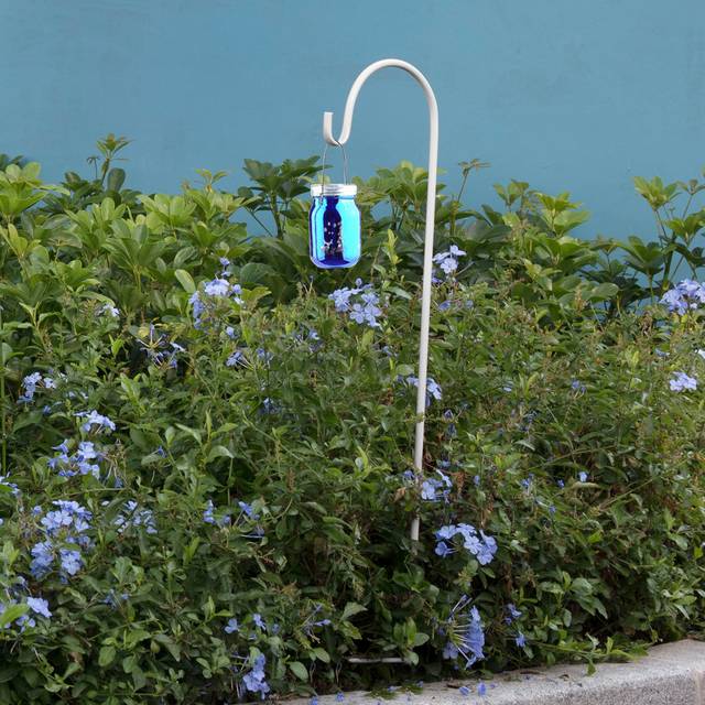 Wadkins 8 PCS Weather Resistant Iron No Subject Garden Stake - White (90cm H X 20cm W X 0cm D)