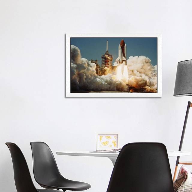 'Space Shuttle Challenger Lift off (1983)'- Floater Frame Photograph Print on Canvas - White (66.04 cm H x 45.72 cm W)