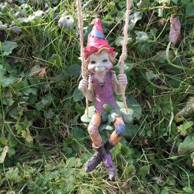 Eudora Pixie Hanging On A Clover Swing - Green (12cm H X 7cm W X 5cm D)