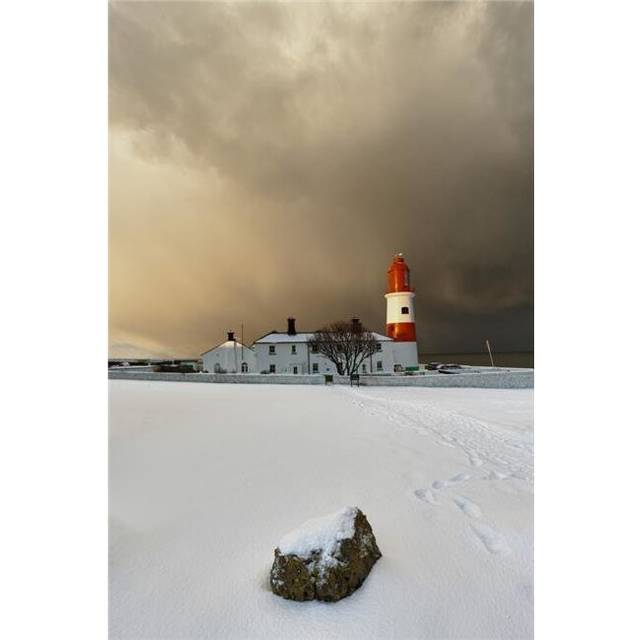 A Lighthouse & Building In Winter - South Shields, Tyne & Wear, England Poster Print, 12 x 19