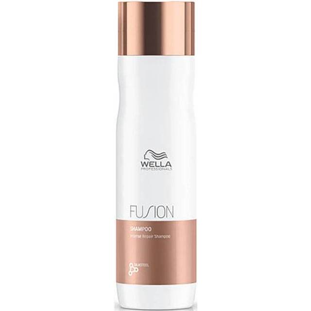 Wella Professionals Fusion Intense Repair Shampoo (250 ml)