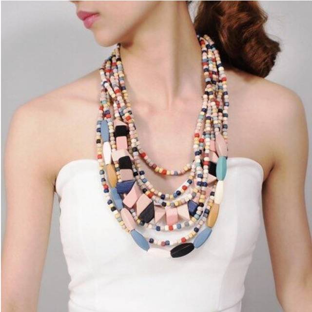 MANILAI Boho Multicolor Woods Necklaces For Women Long Wooden Beads Pendant Statement Necklace Beaded Ethnic Jewelry Handmade