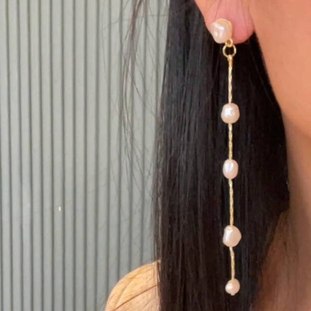 SHEIN 1pair Chain & Pearl Decor Long Earrings