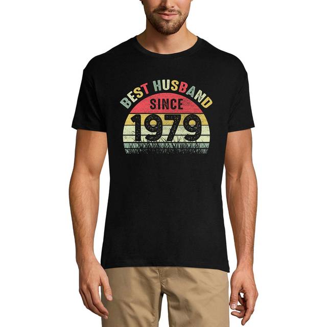 ULTRABASIC Men's T-Shirt Best Husband since 1979 - Retro 42nd Marriage Anniversary Gift for Him XS svart