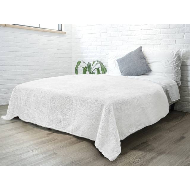 PAVILIA Sherpa Throw Blanket for Couch Sofa  White Fluffy Warm Plush Blanket for Twin Bed  Cozy Super Soft Lightweight Throw  Fuzzy Decorative Blanket
