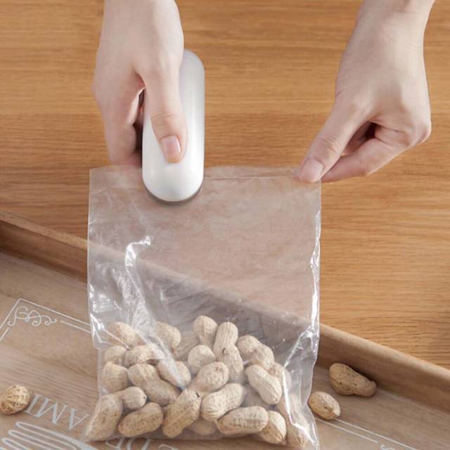 Draagbare Mini Afdichting Huishoudelijke Machine Warmte Sealer Capper Voedsel Saver Voor Plastic Zakken Pakket Kleurrijke Mini Gadgets - 01