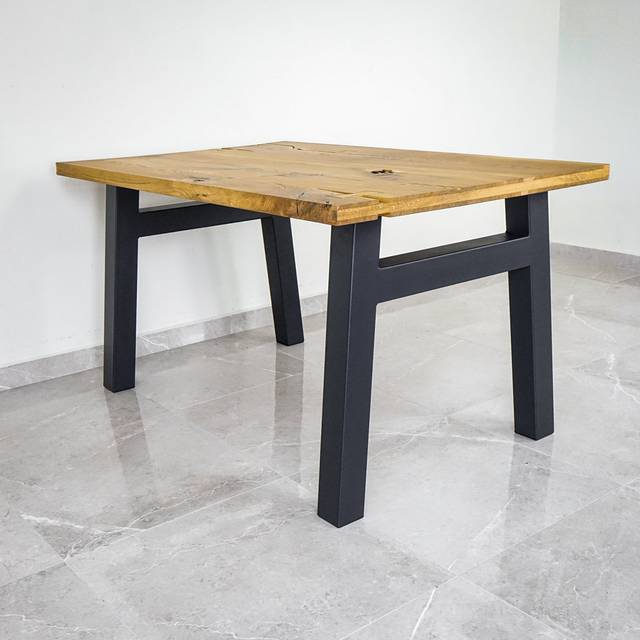 Zeb Rectangular Dining Table - Oak Wood (75cm H x 90cm W x 200cm L)