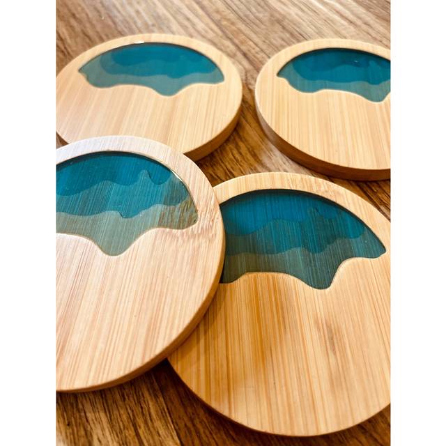 Bamboo Ocean Wave Resin Art - Round Coasters 4Pc Set - Brown
