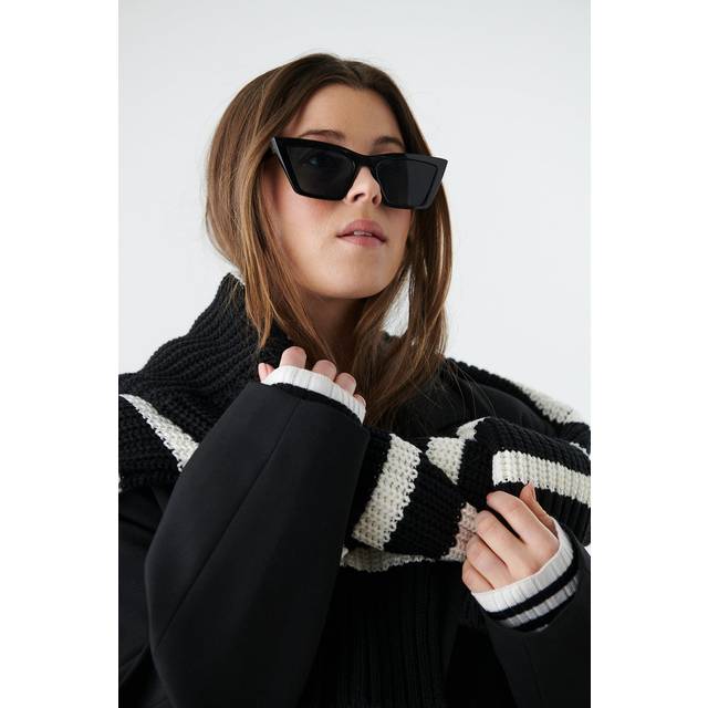 Gina Tricot-sharp cateye sunglasses-solglasögon-Svart-ONESIZE-Dam