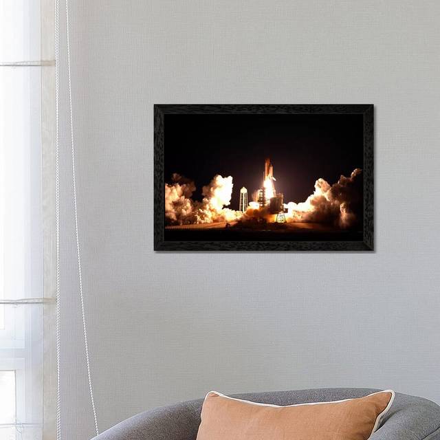 'Space Shuttle Endeavour Launch'- Floater Frame Photograph Print on Canvas - Black Framed Canvas (152.5 cm H x 101.5 cm W)