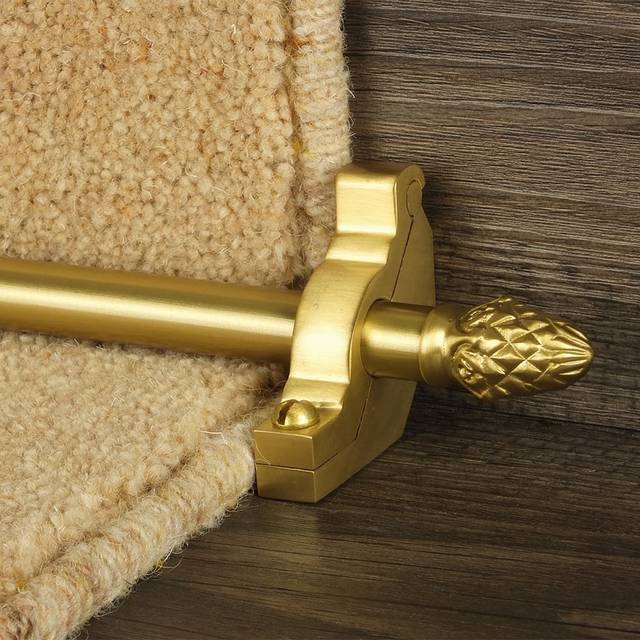 Country Satin Brass Finish Sherwood Plain Stair Carpet Runner Rods - Rod Length: 79cm (2ft 7in approx.) - Rod Diameter: 1/2&quot; (12mm) Rod Length: R
